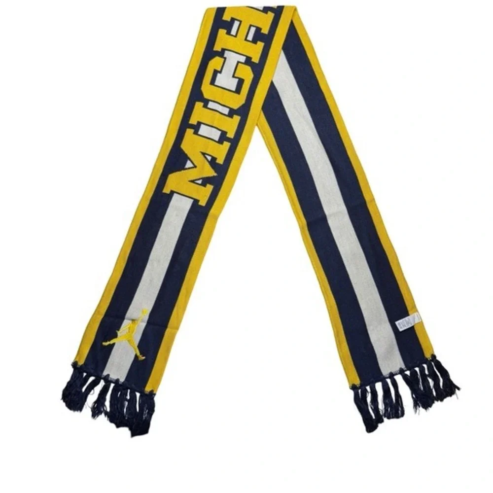 Michigan Wolverines Jordan Jumpman college‎ scarf